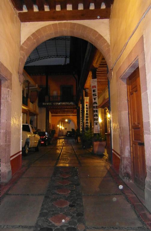 Hotel Concordia Пацкуаро Экстерьер фото