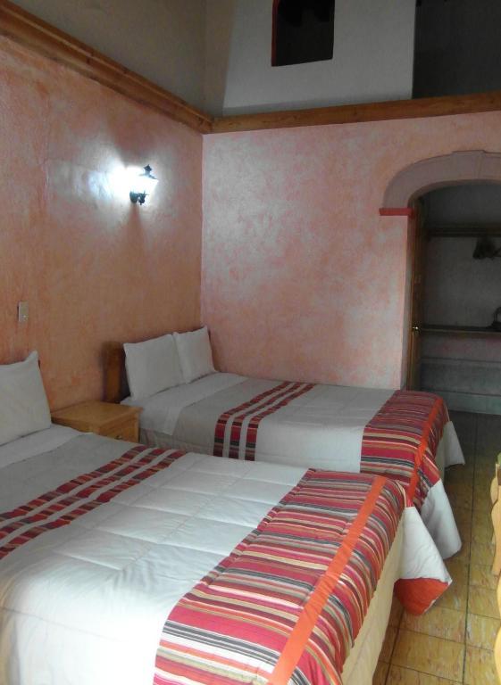 Hotel Concordia Пацкуаро Номер фото