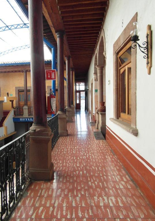 Hotel Concordia Пацкуаро Экстерьер фото