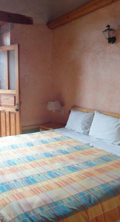 Hotel Concordia Пацкуаро Номер фото
